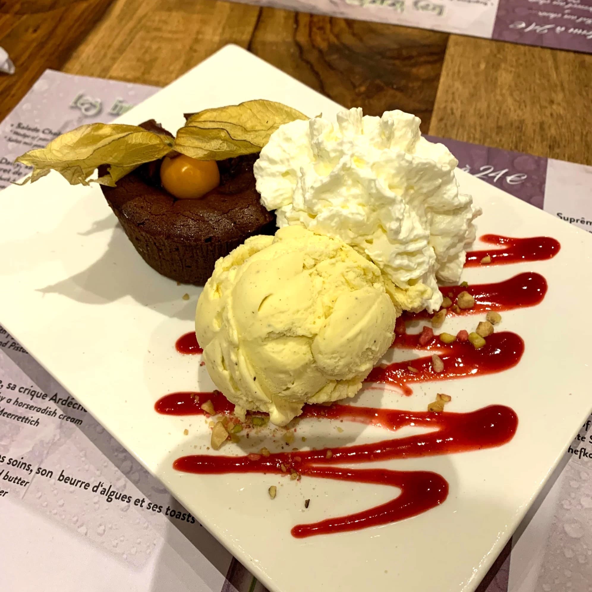 Mi-cuit au chocolat, glace vanille